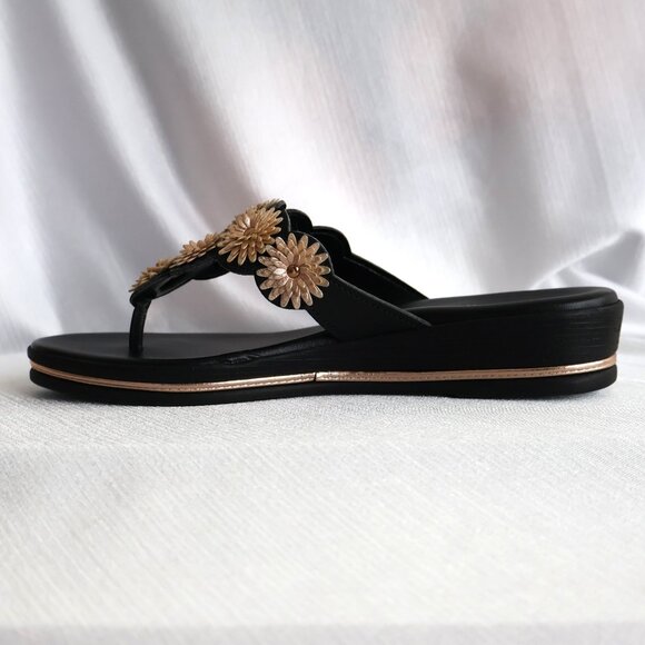 Size 7M - ITALIAN Shoemakers Women's Rona Wedge Thong Sandal - Flip Flops - Picture 5 of 10